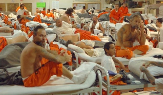 Масштабная амнистия: в Штатах освободят более шести тысяч заключенных
