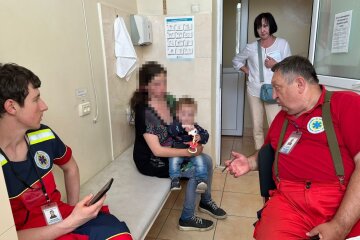 Мама с 1,5-летним ребенком, фото: Telegram