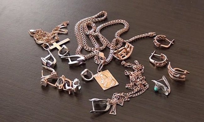 "Гастролер" зі Хмельниччини пограбував 16 киянок (фото, відео)