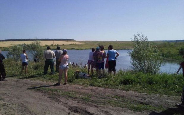 Загадочная трагедия на Харьковщине: малолетнюю девочку нашли в пруду