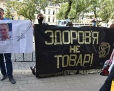 Львівські стоматологи повстали проти платних зубів: "Здоров'я - не товар"