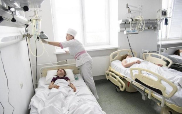 Отравление в Черкассах: врачи рассказали, почему не выписывают детей