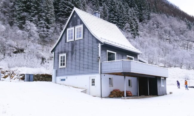 Дом, зима: фото скрин Ютуб