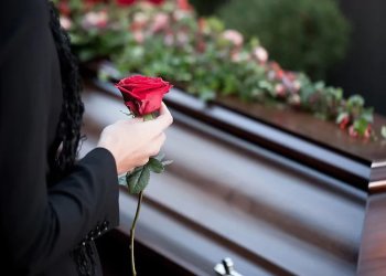Покійниця "ожила" на похороні