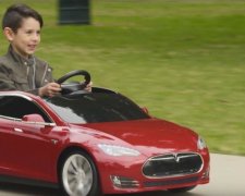 Навесні з'явиться Tesla Model S для дітей