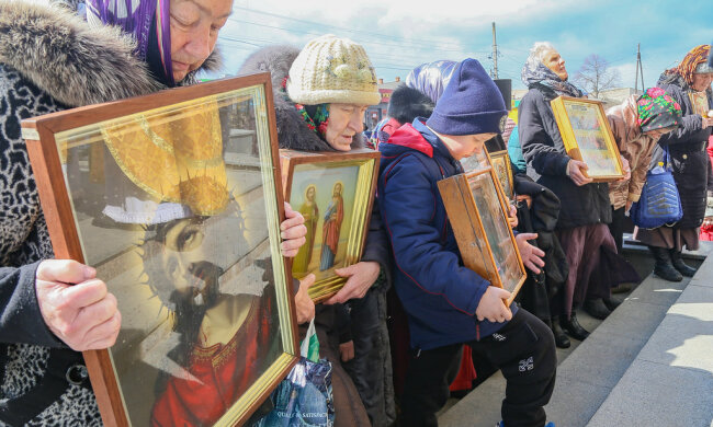 хресна хода в Ізюмі