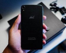 Новый Alcatel будет поддерживать технологию будущего