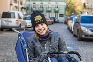 Среди миллионов звезд единственная: украинцев умоляют спасти тяжелобольную девочку