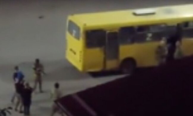 Примусова мобілізація, Z-автобус. Фото: скриншот Telegram