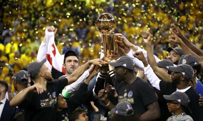 НБА: Голден Стейт обіграв Клівленд і став чемпіоном