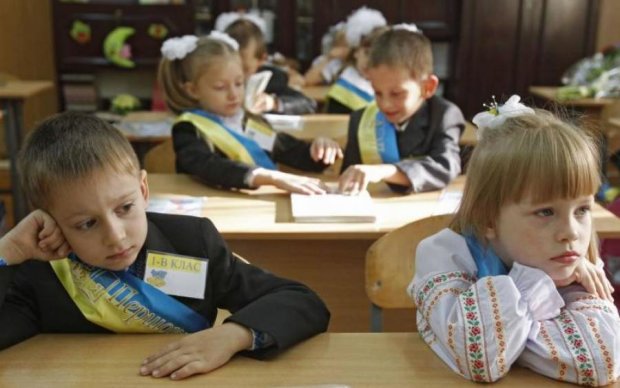 Мафия отдыхает: украинцы рассказали о циничных вымогательствах в школах