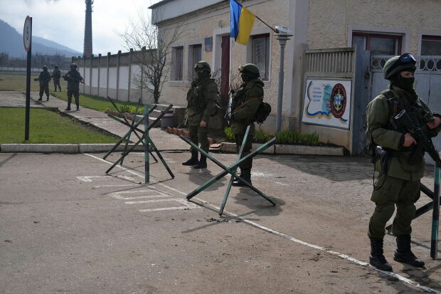 Россия "вяжет" тысячи украинцев в армию и готовит ядерные хранилища в Крыму – в МИД заявили о мощном старте деоккупации