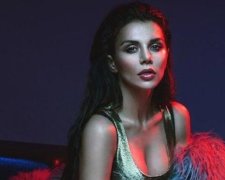 Сексуальная Седокова порадовала снимком в купальнике