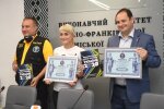 Українка з "Кобзарем" підкорила Арарат і зворушила земляків зізнанням: "Хотіла прославити Франківськ"