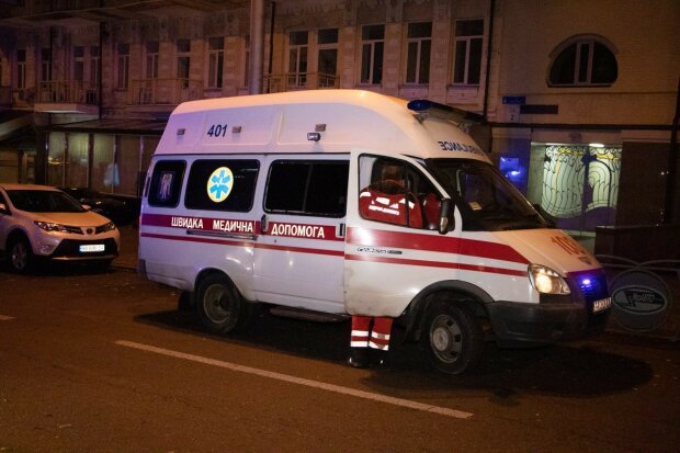 Молодая киевлянка бросилась под колеса смерти, жуткие детали ночного ДТП