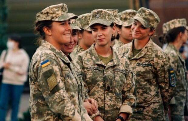 Військовий облік жінок, скріншот: YouTube