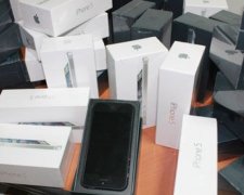 У столиці вилучили контрабандну продукцію Apple вартістю понад один млн грн