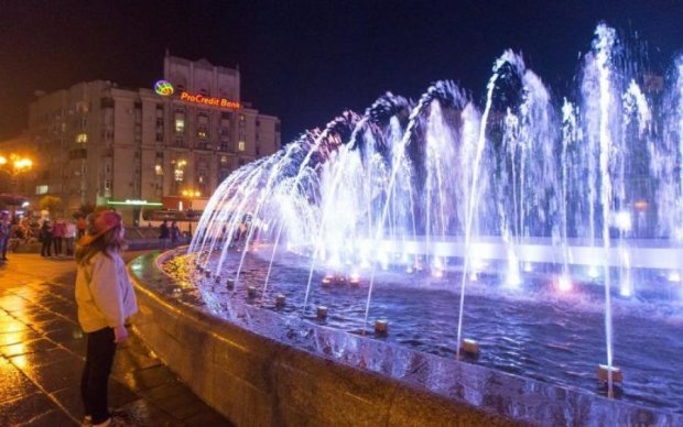 Київські фонтани "заспівають" голосами світових зірок
