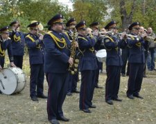 У столичній школі відкрили меморіальну дошку загиблому фанату "Динамо" (фото)