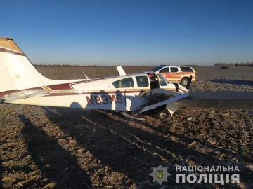 Падіння літака на Київщині, фото Національна поліція