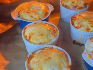 Миникиши с красной рыбкой и брокколи: фото скрин рецепта