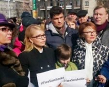 Тимошенко не пустили до стели #FreeSavchenko на Майдані