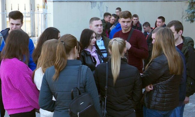 У Дніпрі студенти сидять без води та опалення, Суспільне