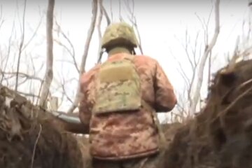 Українські воїни на Донбасі змусять тремтіти окупантів, але поки стріляють путінські найманці