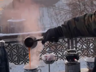 Зима, снег, кофе, фото из соцсетей