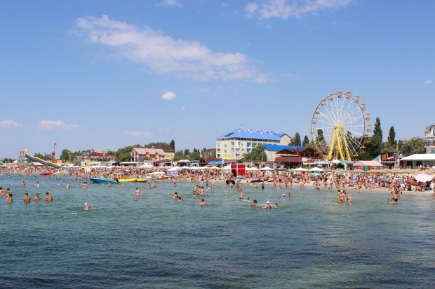 Отдых на Азовском и Черном море: как доехать с Киева и сколько придется выложить за билеты