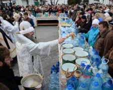 Хрещення Господнє 2018: коли потрібно святити воду