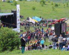 Фестиваль Kozak Fest зупинили через моторошну НП: є загиблий, десятки постраждали