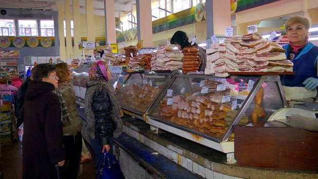 В Украине разрешат продавать просроченные продукты: покупаете на свой страх и риск, ничего не компенсируют