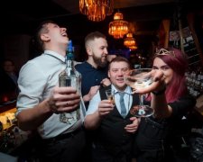 Спасибі, що живий: скільки росіян не витримують новорічні свята