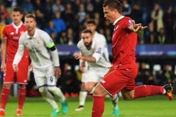 Гол Коноплянки не допоміг "Севільї" здолати "Реал"