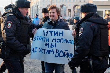 Россияне собрали пленным украинцам полмиллиона на самое необходимое: остались еще люди