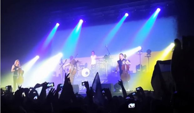 Металісти "Apocalyptica" зіграли на віолончелі гімн України (відео)