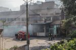 У Дніпрі пекельне полум'я взяло в полон школу, дітей врятували канікули: перші подробиці і кадри з вогню