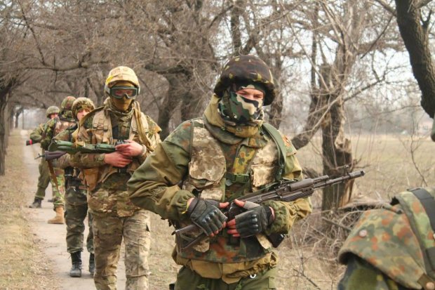"Треба буде валити – будемо валити!", - українські добровольці залишають передову, Ярош розповів всю правду