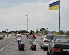 Київський суд пішов назустріч кримчанам