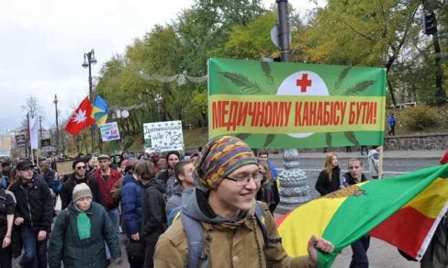 У Києві проведуть "Конопляний марш свободи": що думають українці про легалізацію канабісу