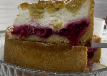 Вишневый пирог с кремом-суфле: фото скрин рецепта