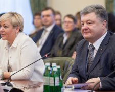 Порошенко описал отставку Гонтаревой в четырех словах