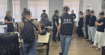 СБУ викрила шахрайський call-центр у Львові