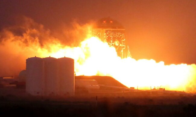 Ракета Starhopper в дії