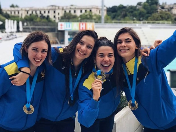 Украинские спортсмены "нашли" под водой 21 медаль: триумф в США