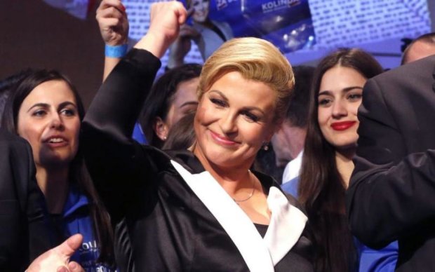 Президентка Хорватии устроила групповое празднование победы сборной: горячее видео