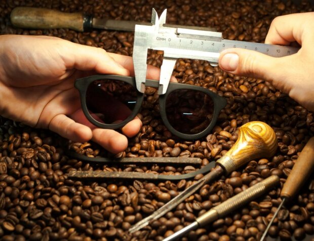 окуляри з кави, фото Emerging Europe