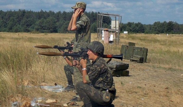 На Черниговщине бойцы учились стрелять из  боевых машин (фото)