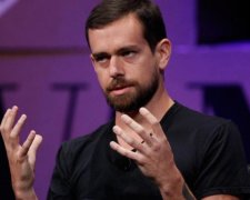 Керівника Twitter спіткала доля Цукерберга